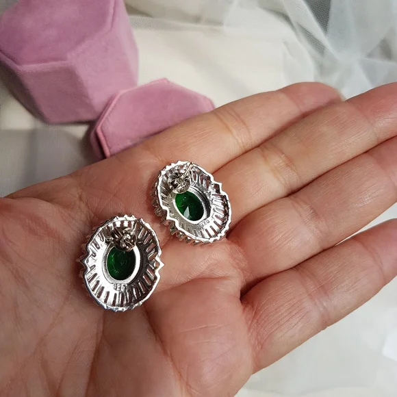 Swarovski Elements 925 Silver Emerald Green Oval Baguette Starburst Earrings NEW - Picture 8 of 12